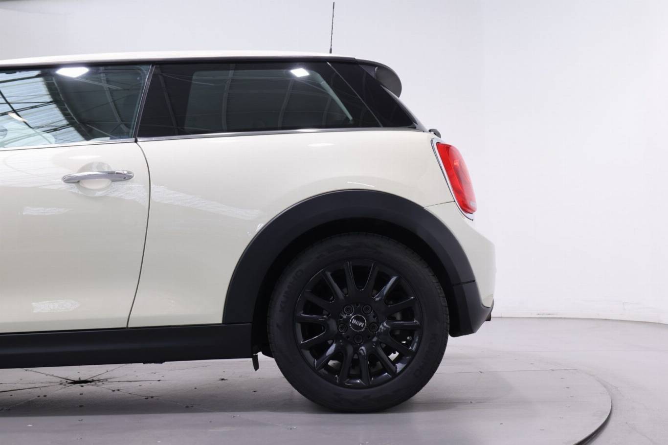 MINI One 32