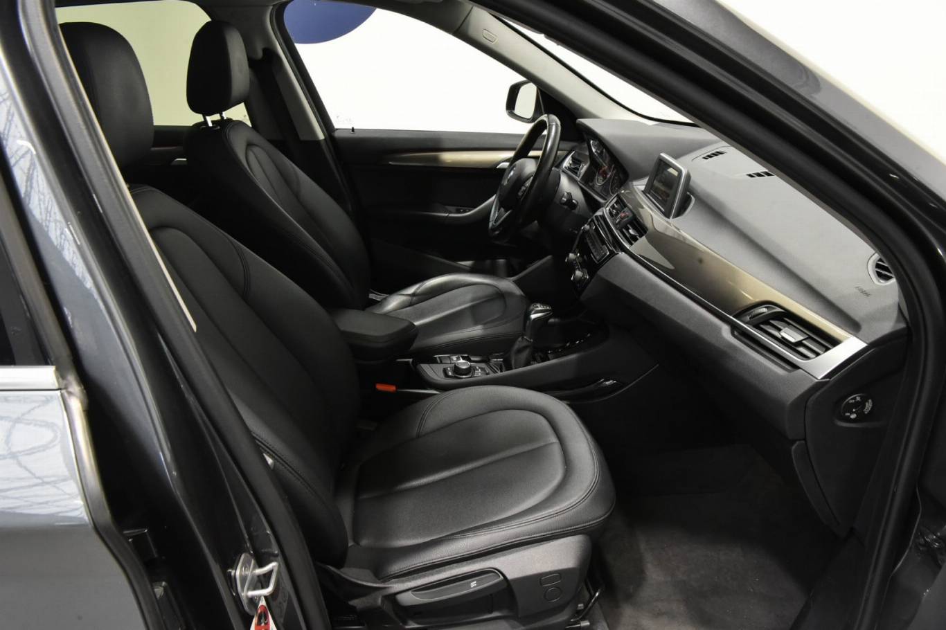 BMW X1 21