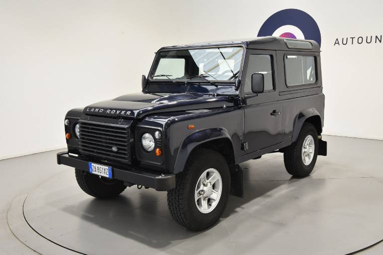 LAND ROVER Defender 61