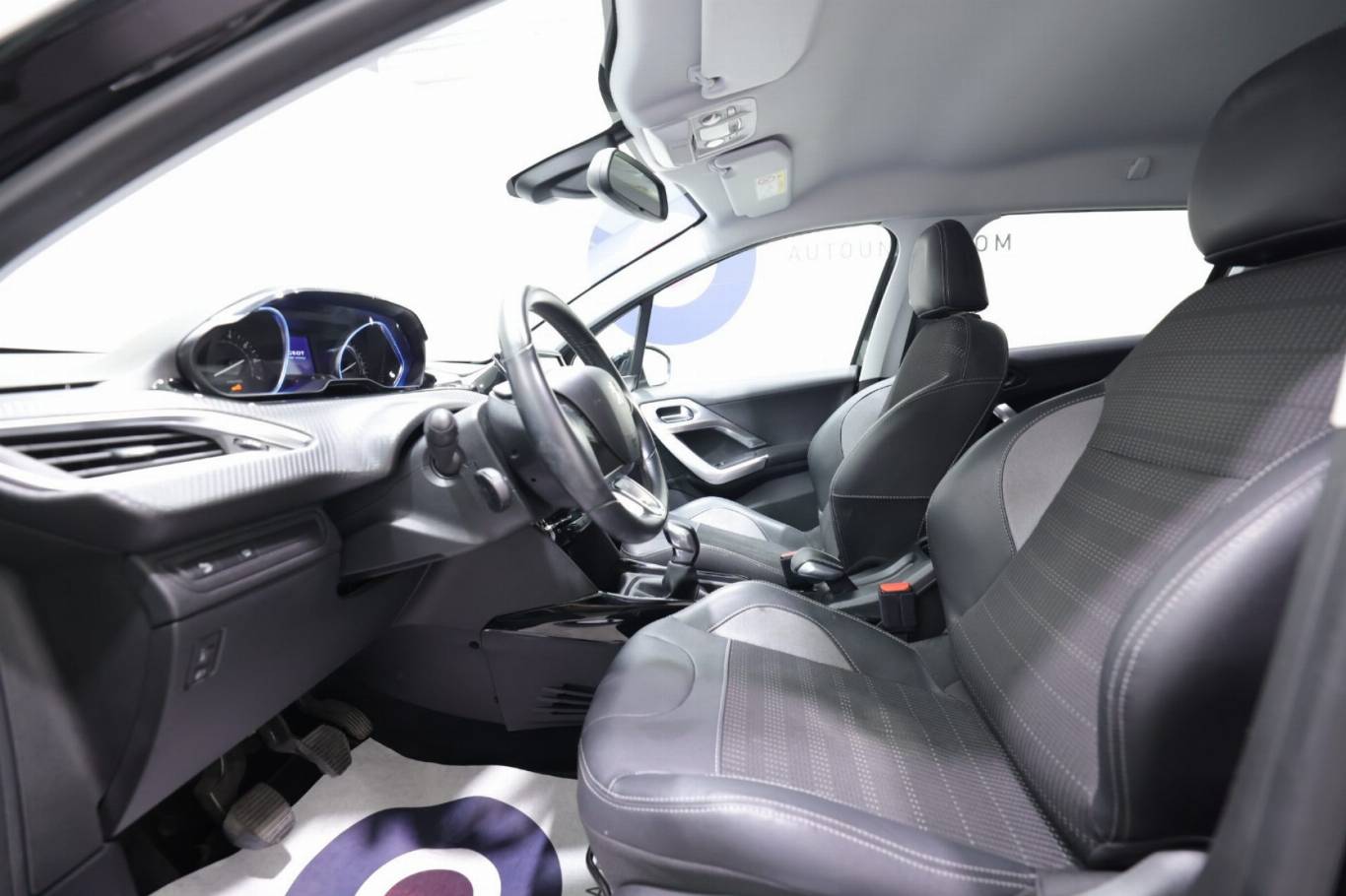PEUGEOT 2008 20