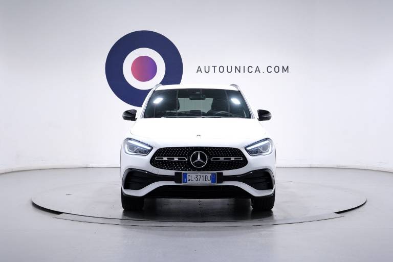 MERCEDES-BENZ GLA 2