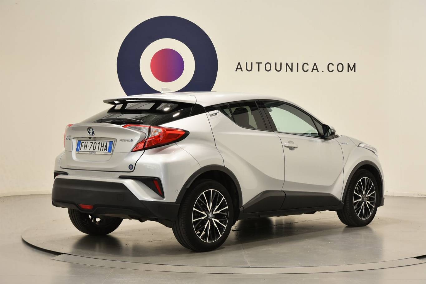 TOYOTA C-HR 29