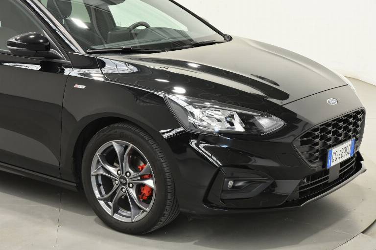 FORD Focus 16