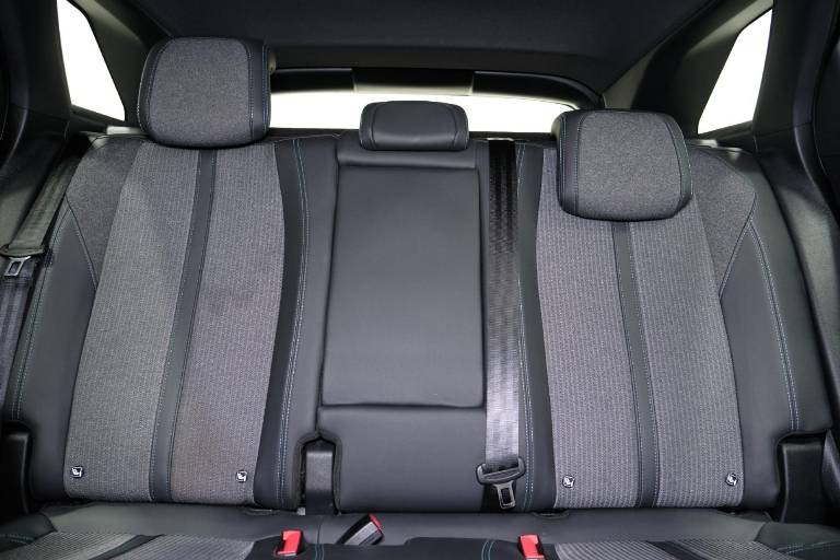 PEUGEOT 3008 38