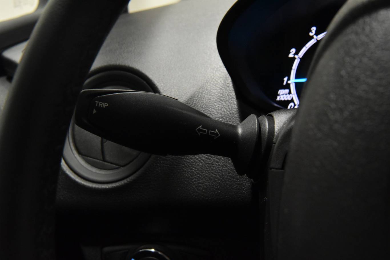 FORD Tourneo Courier 26