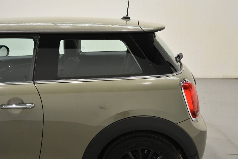 MINI One 46