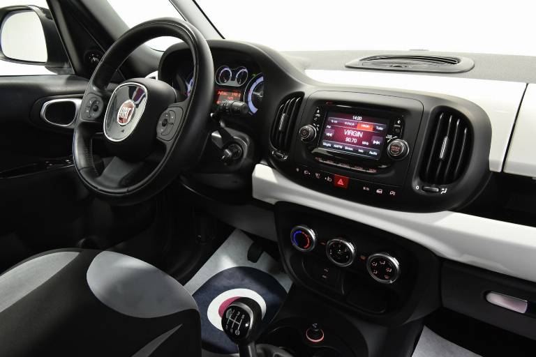 FIAT 500L 22