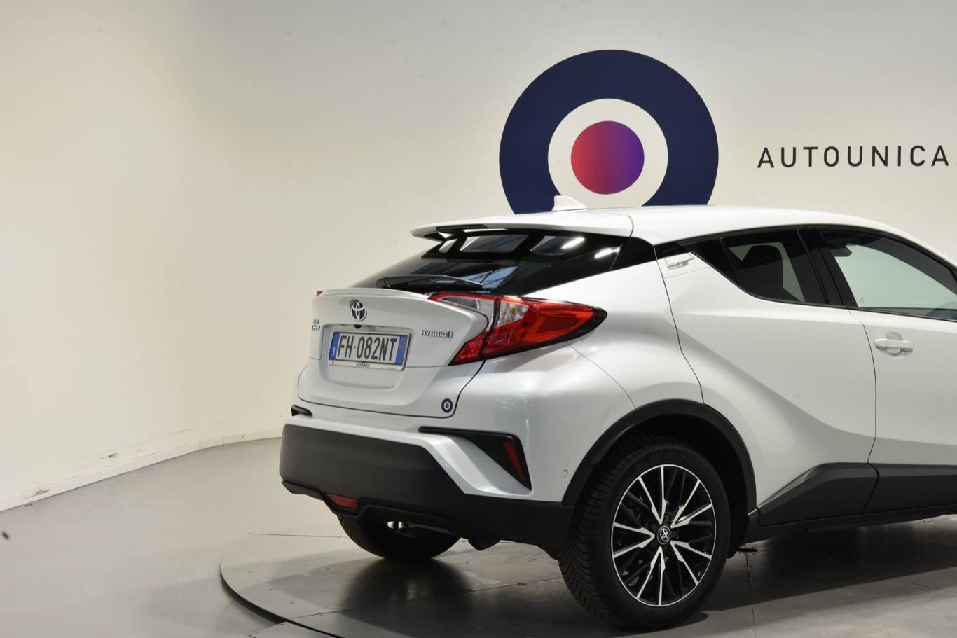 TOYOTA C-HR 18