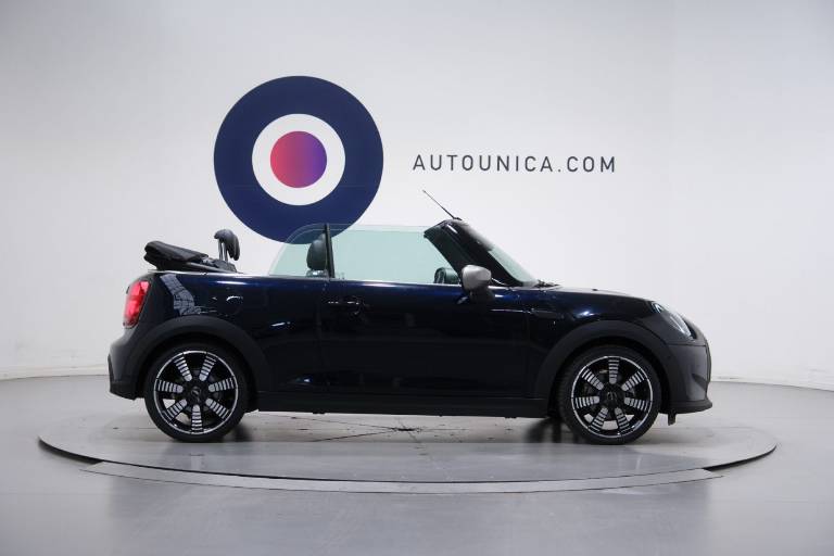 MINI Cabrio 4