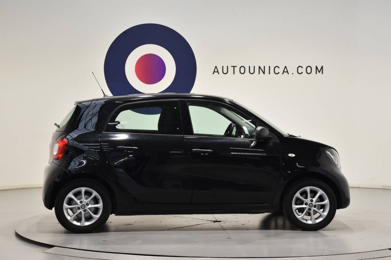 SMART ForFour 9
