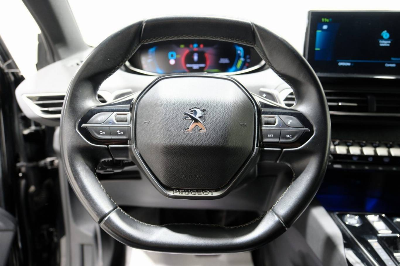 PEUGEOT 3008 7