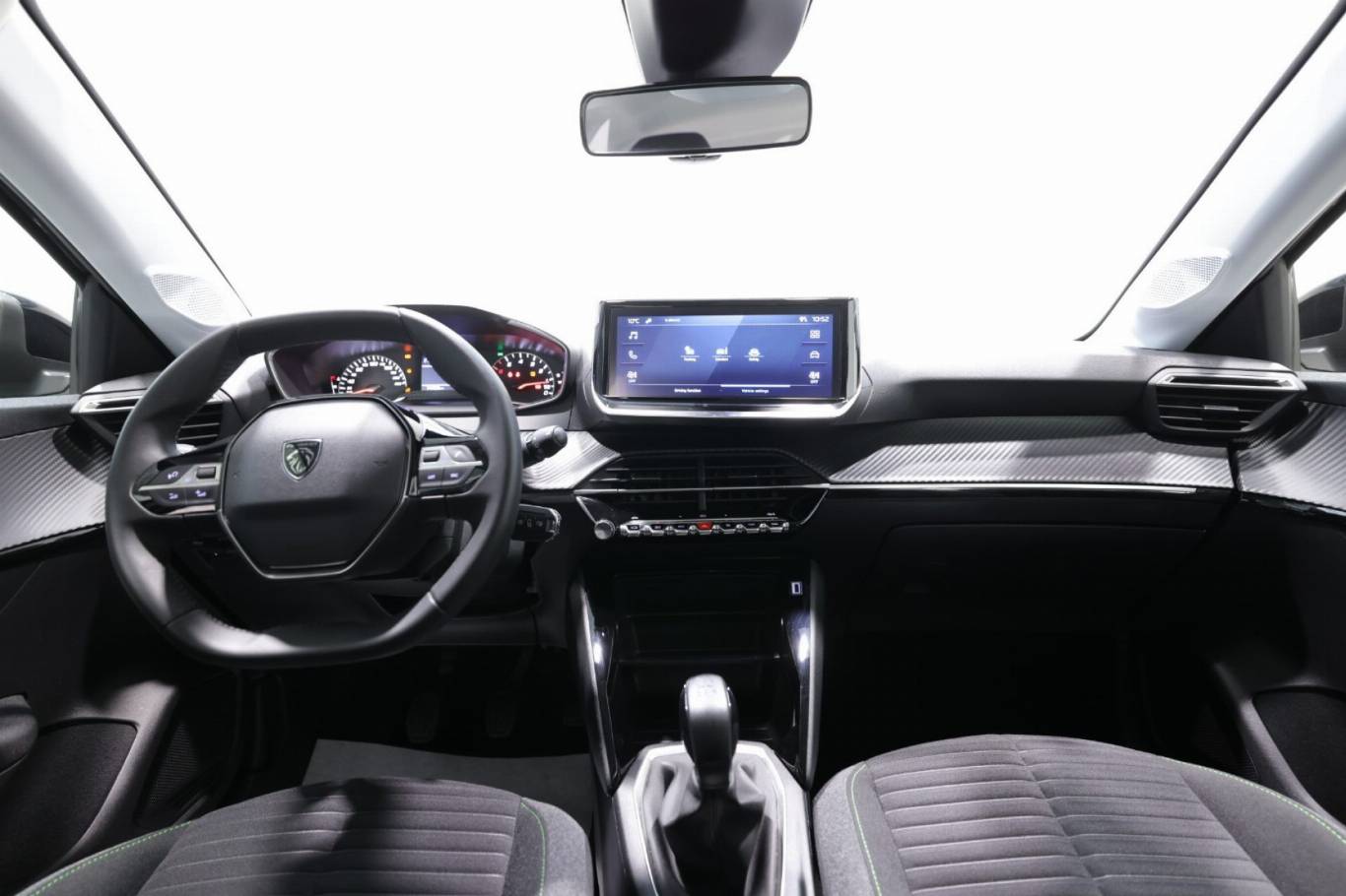 PEUGEOT 208 10