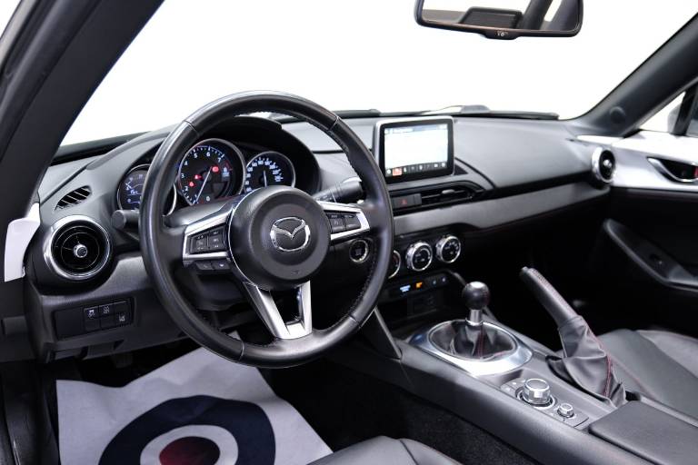 MAZDA MX-5 5