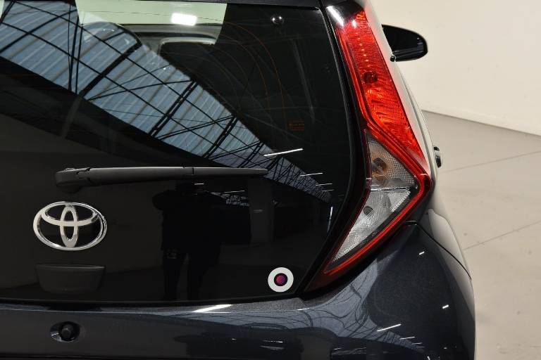 TOYOTA Aygo 19