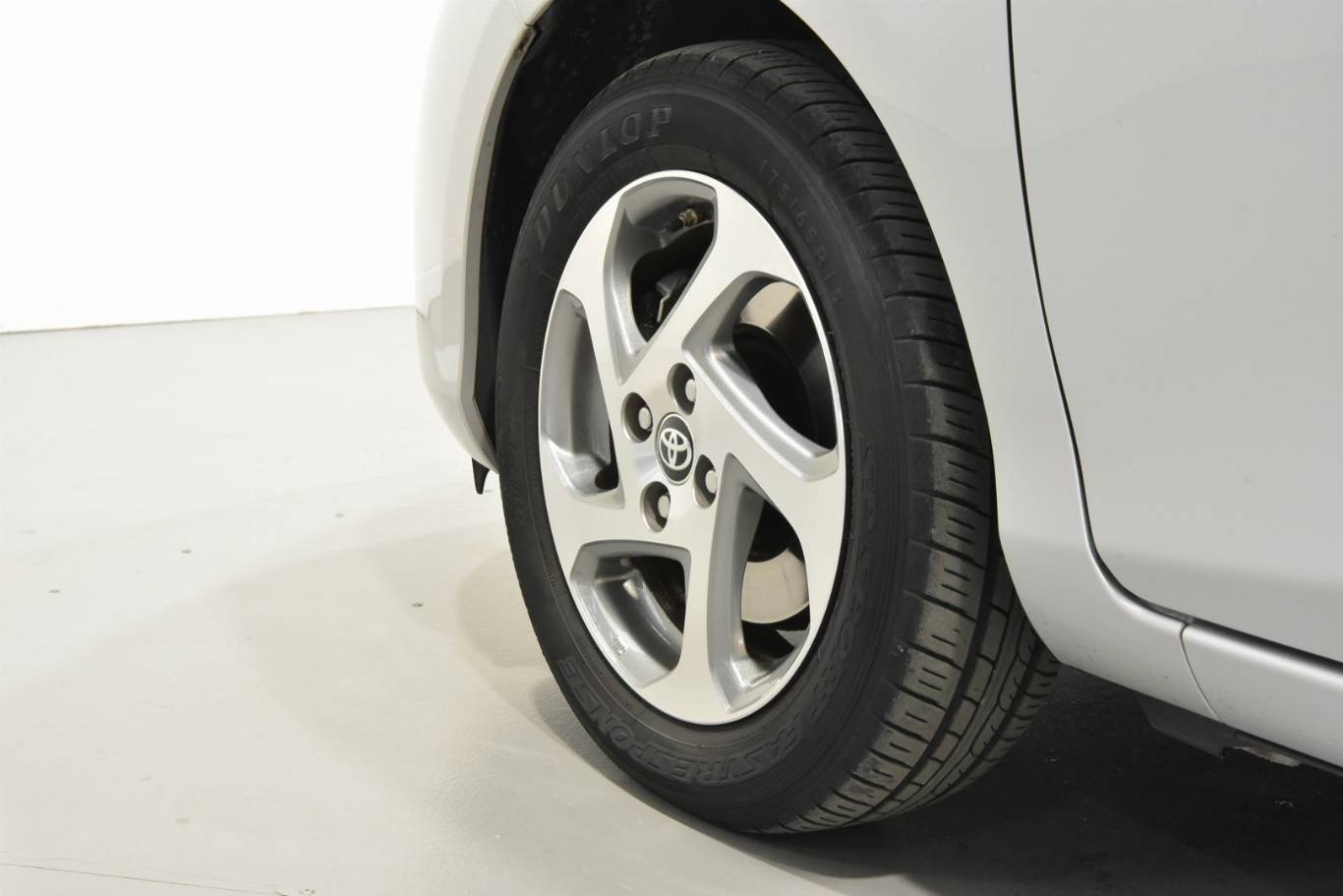 TOYOTA Yaris 7