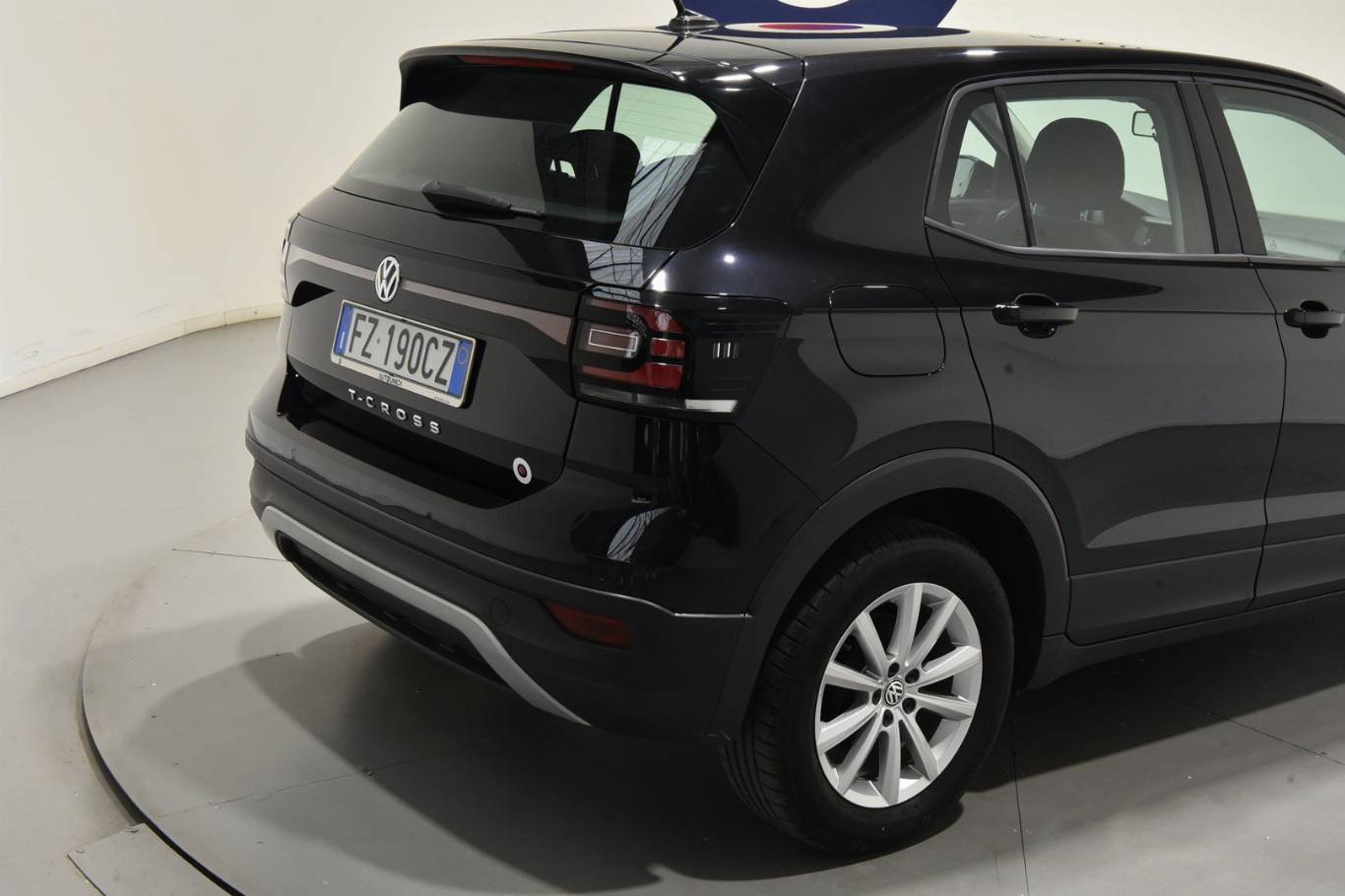 VOLKSWAGEN T-Cross 38