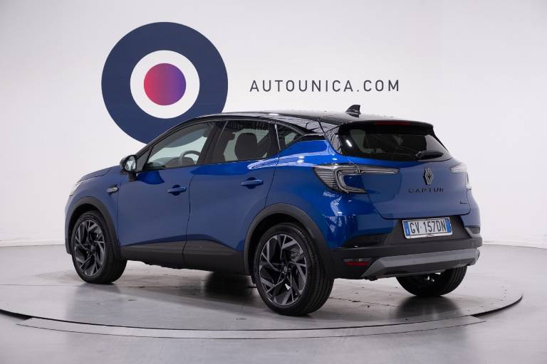 RENAULT Captur 18