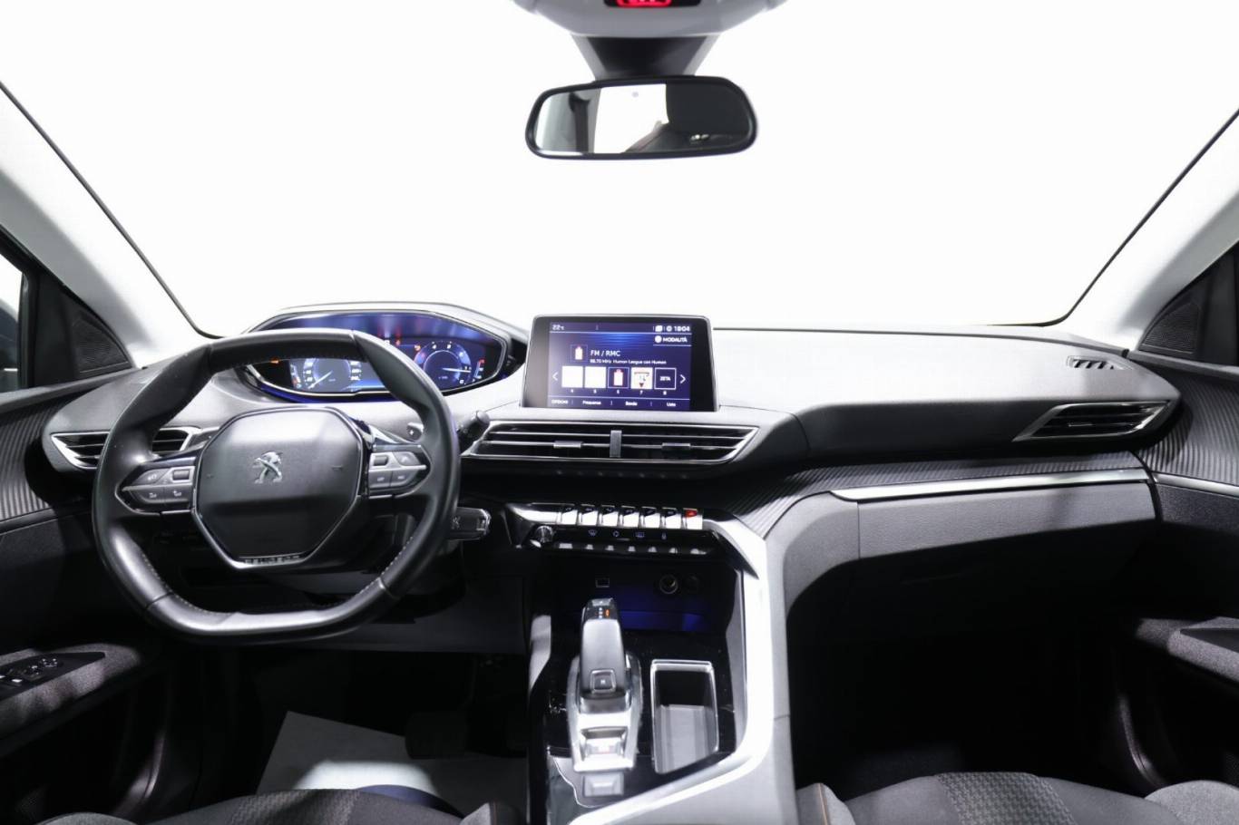 PEUGEOT 3008 9