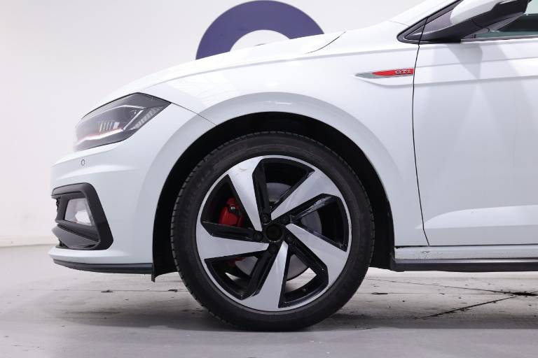 VOLKSWAGEN Polo GTI 13