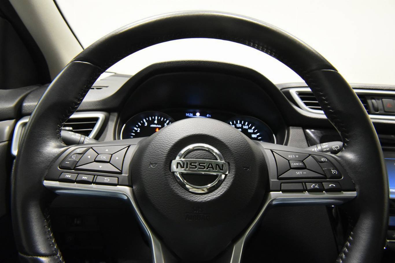 NISSAN Qashqai 25