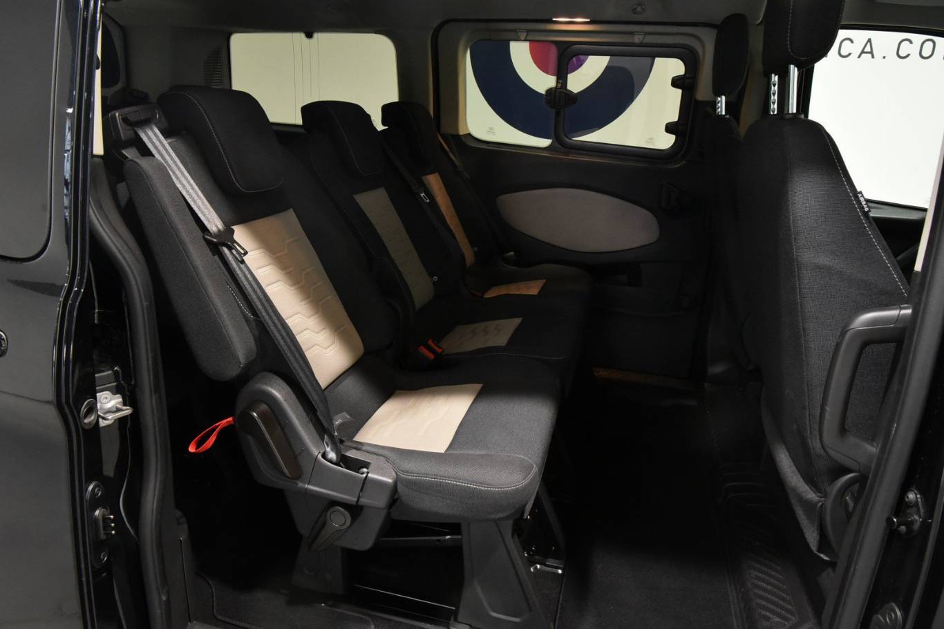 FORD Tourneo Custom 33