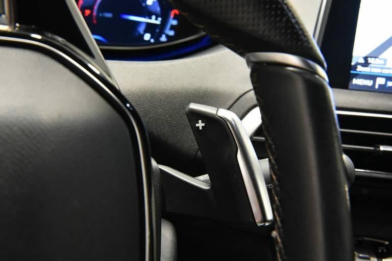 PEUGEOT 3008 15