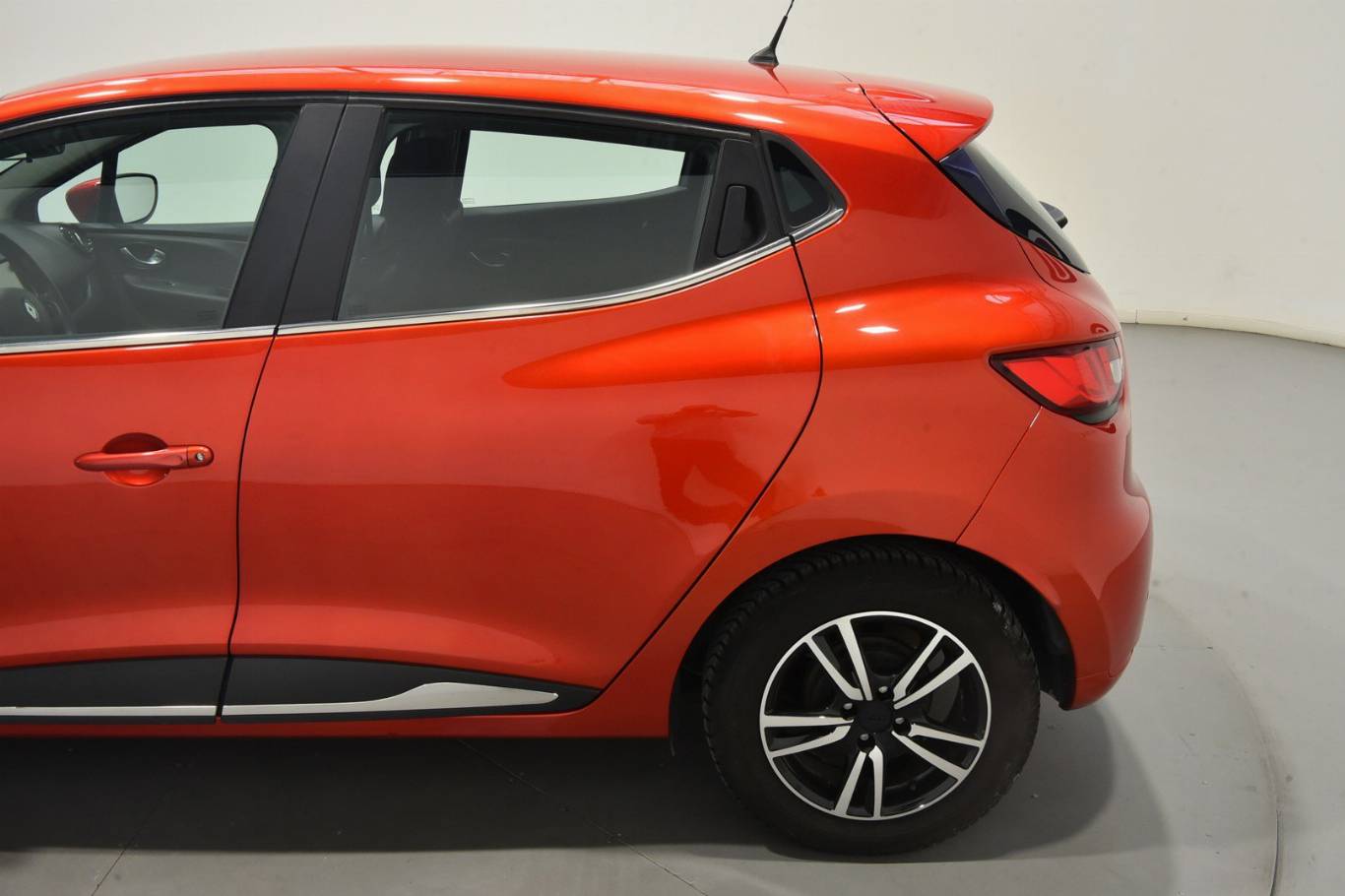 RENAULT Clio 32