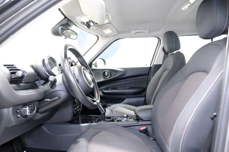 MINI Cooper Clubman 18