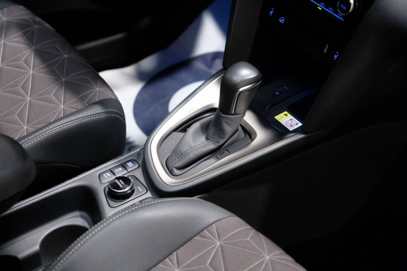 TOYOTA Yaris Cross 61