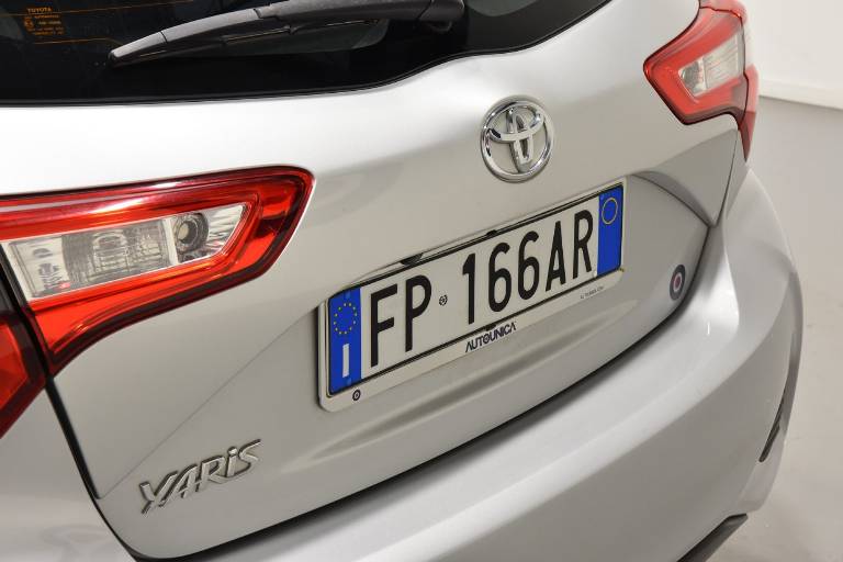 TOYOTA Yaris 40