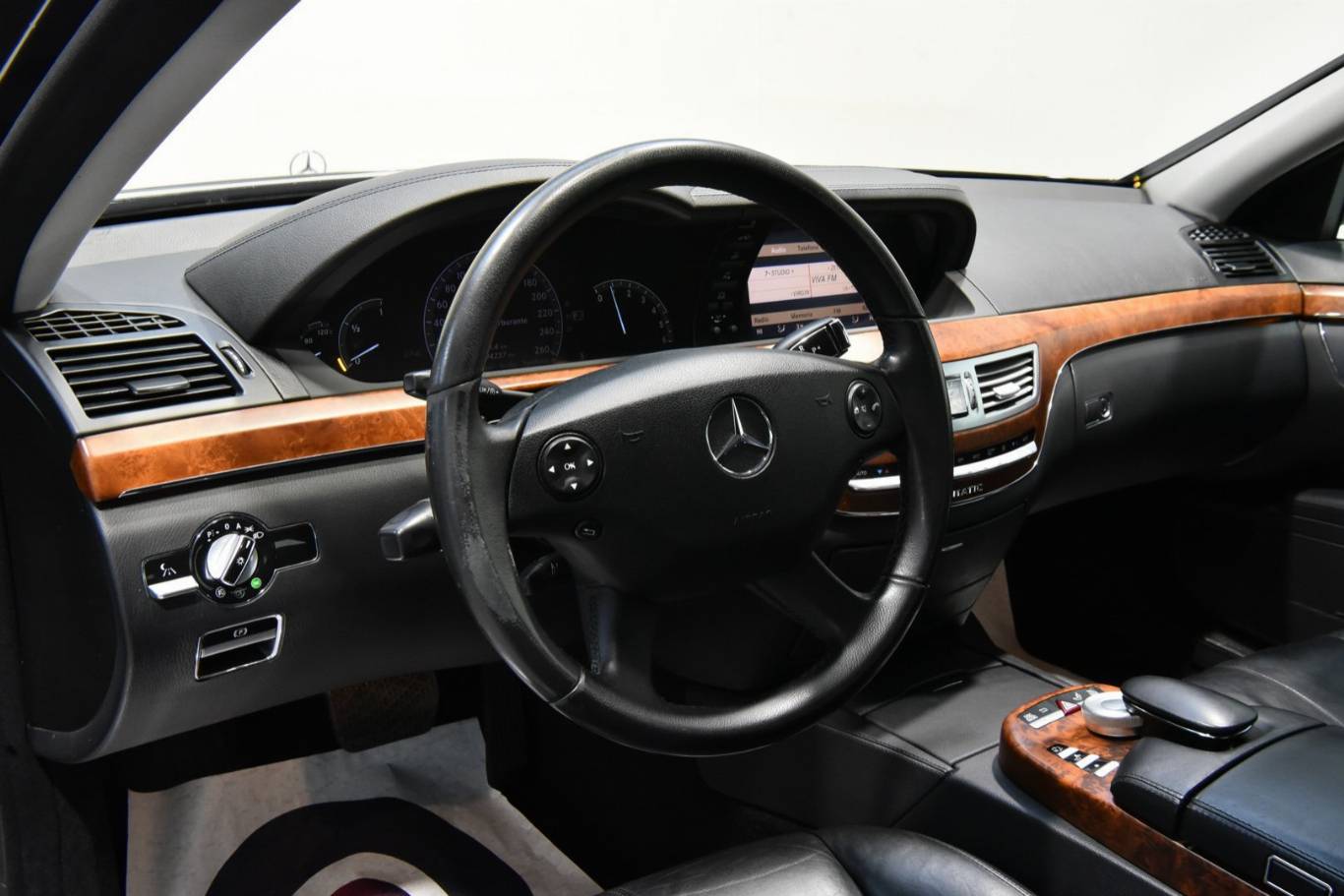 MERCEDES-BENZ S 320 3