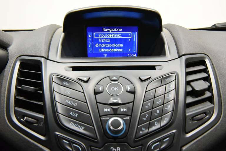 FORD Fiesta 12