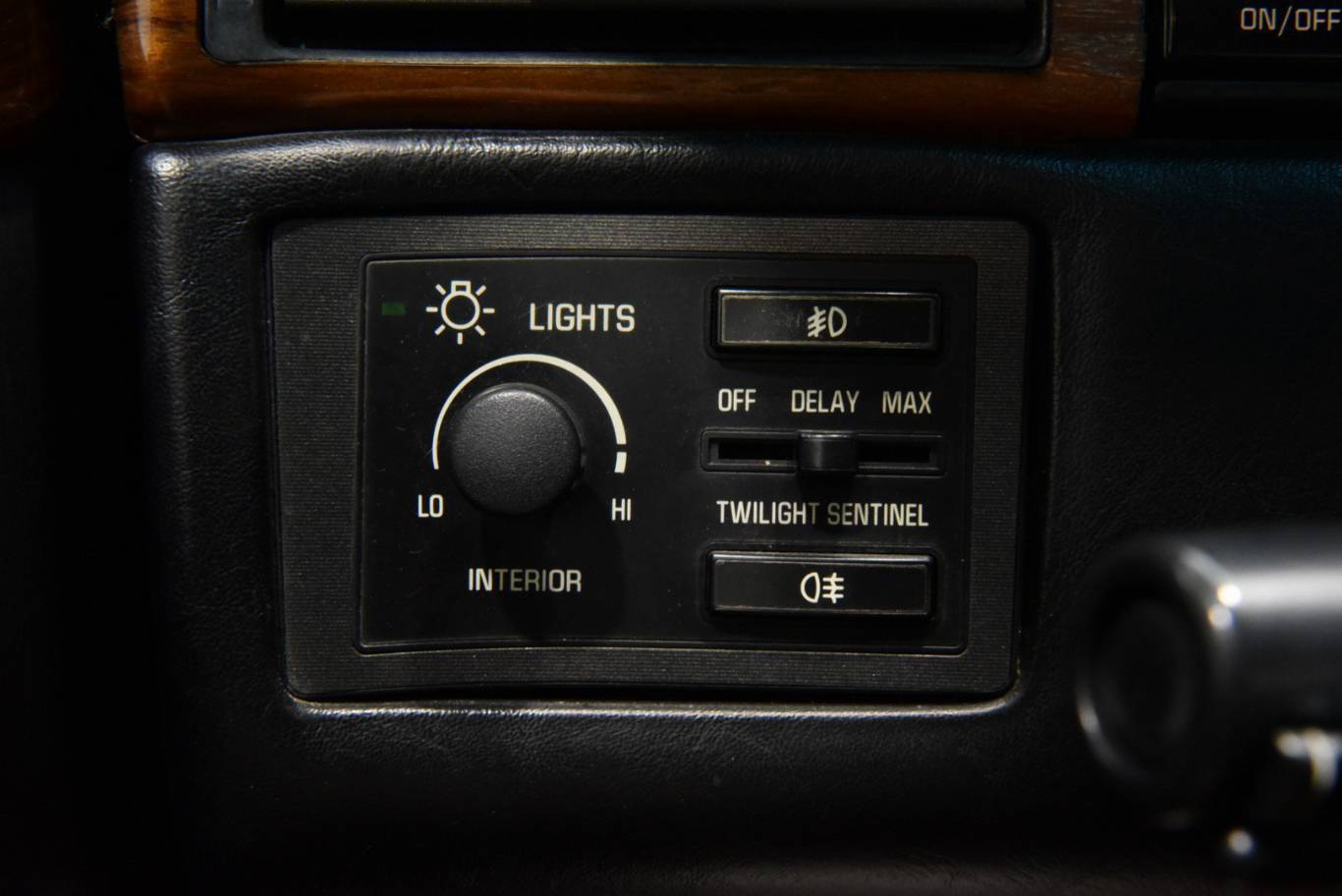 CADILLAC Eldorado 25