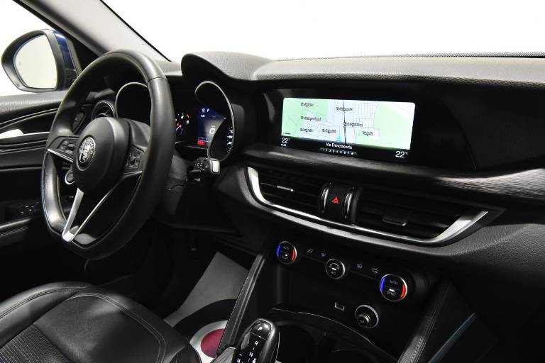 ALFA ROMEO Stelvio 29