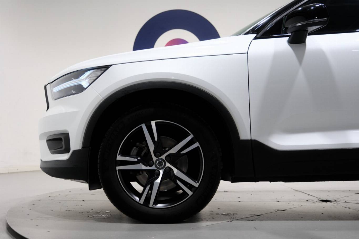 VOLVO XC40 13