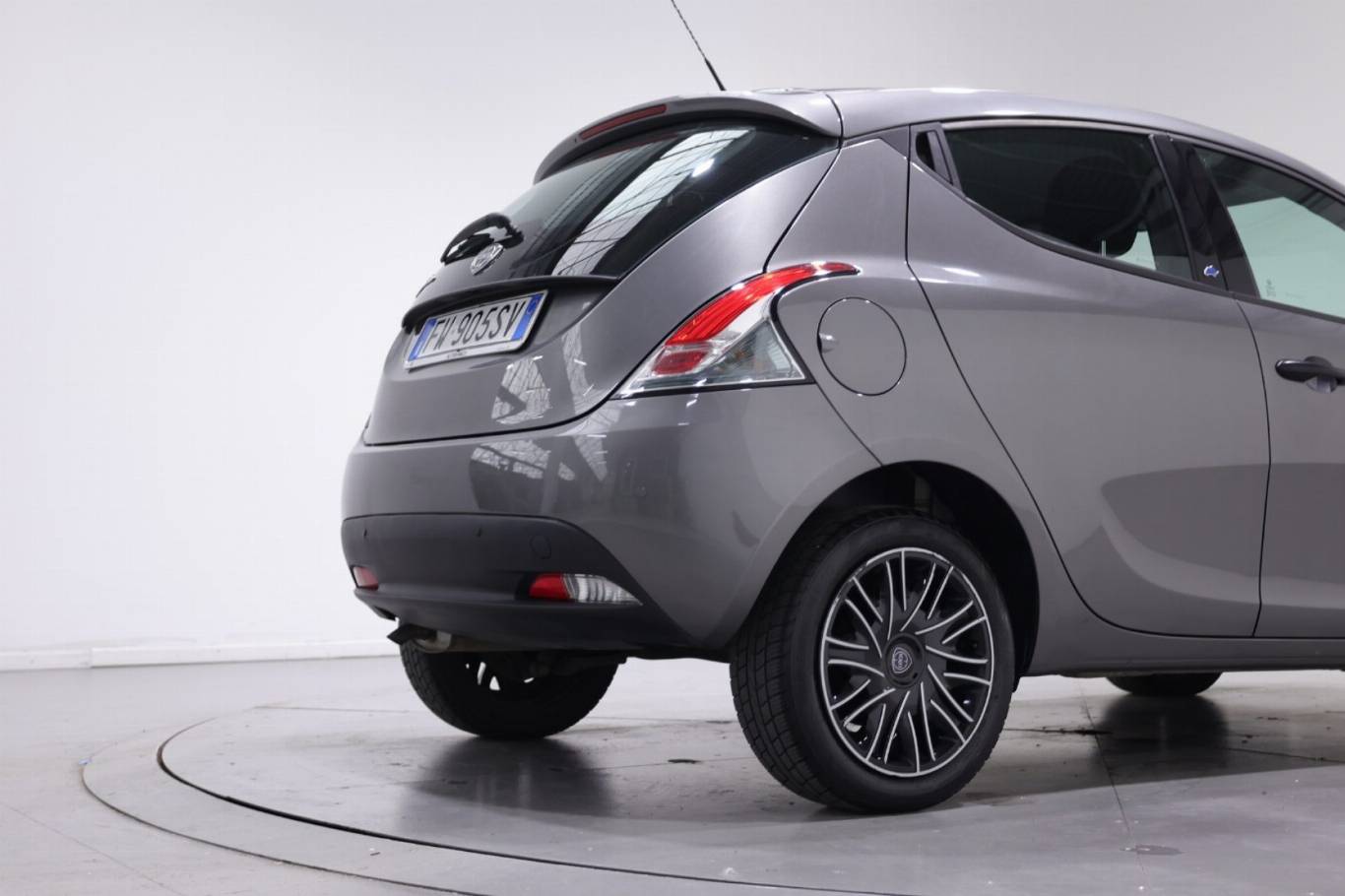 LANCIA Ypsilon 43