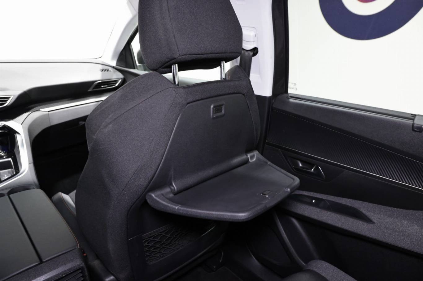 PEUGEOT 5008 37
