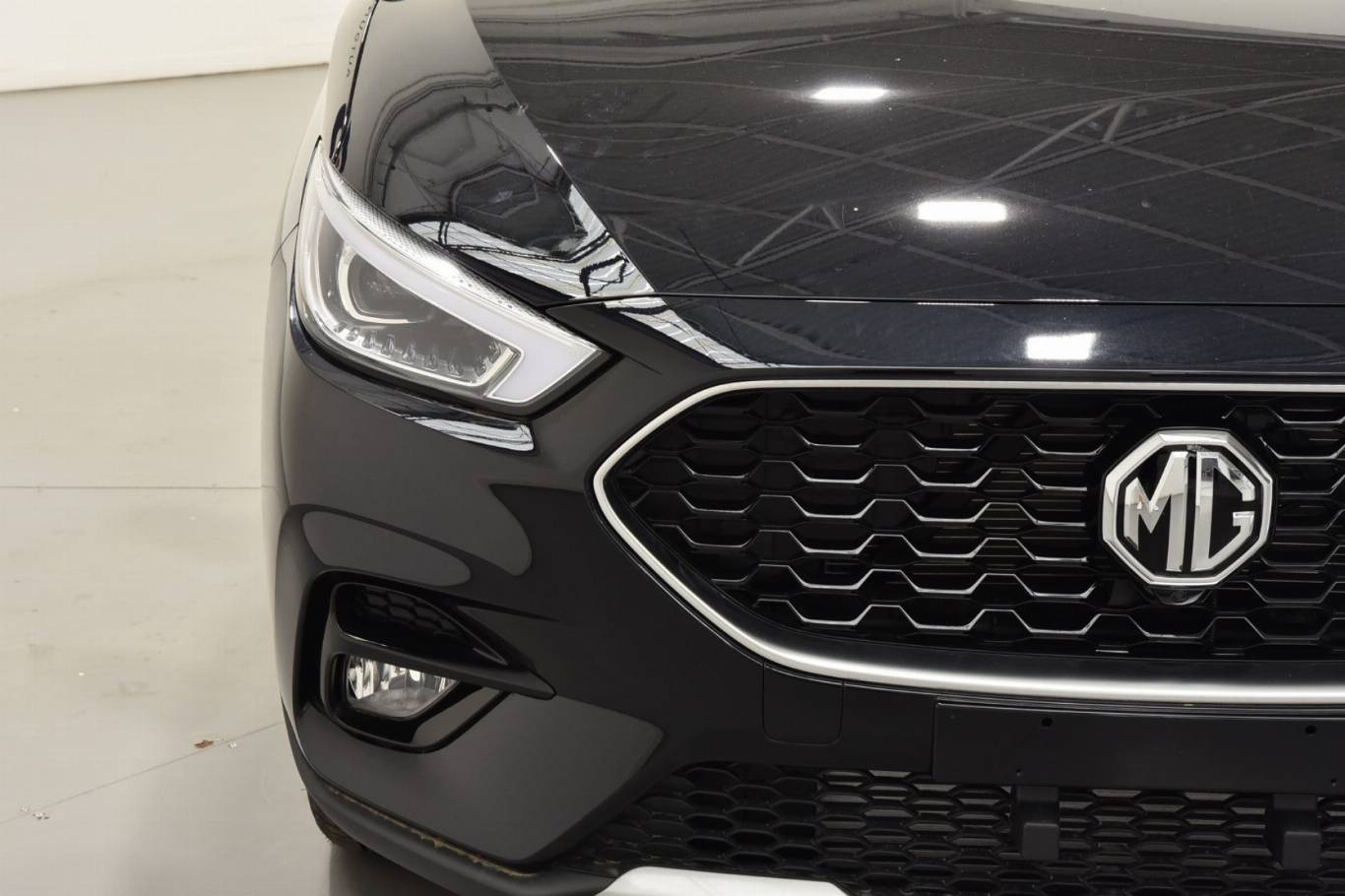 MG ZS 10