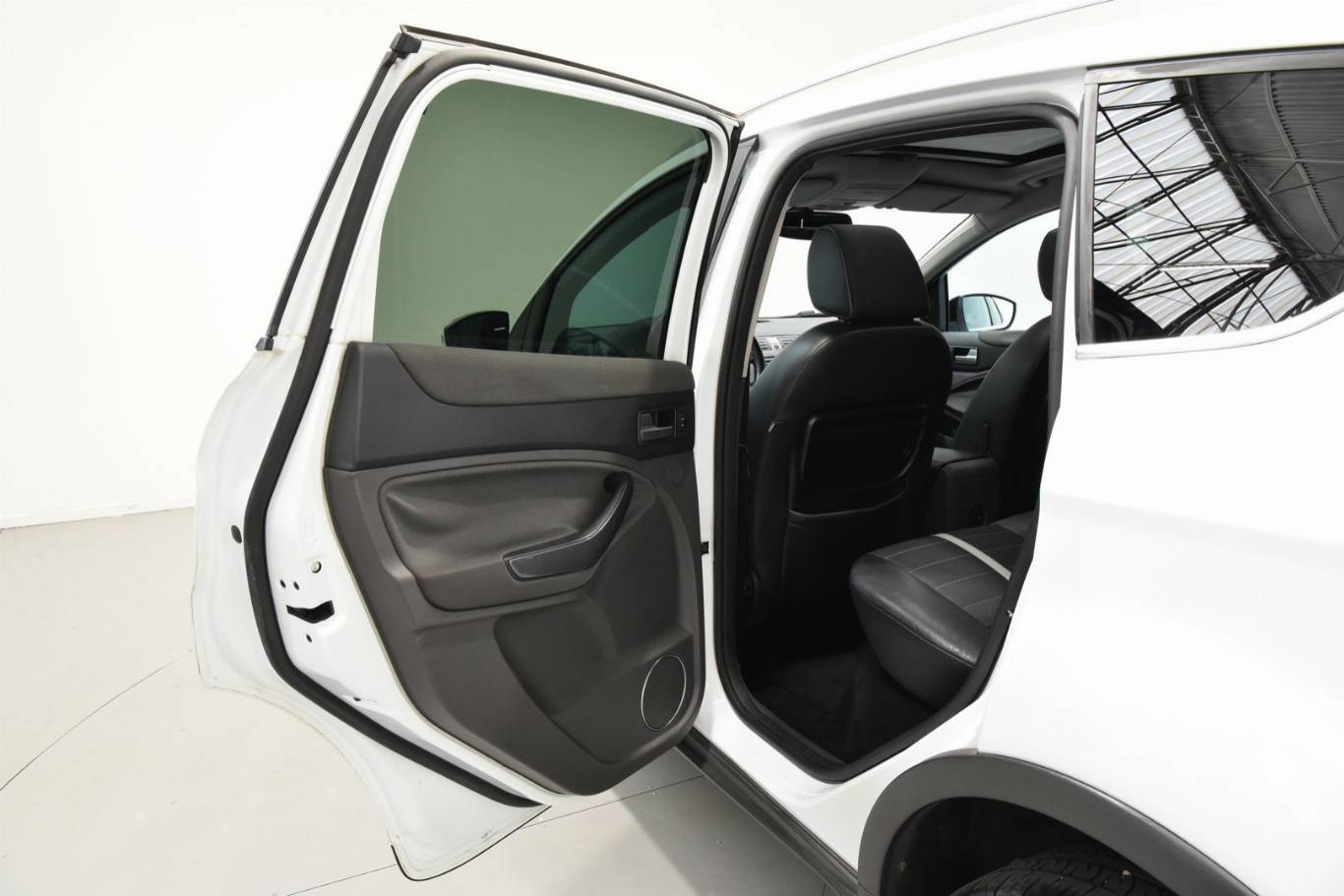 FORD Kuga 49