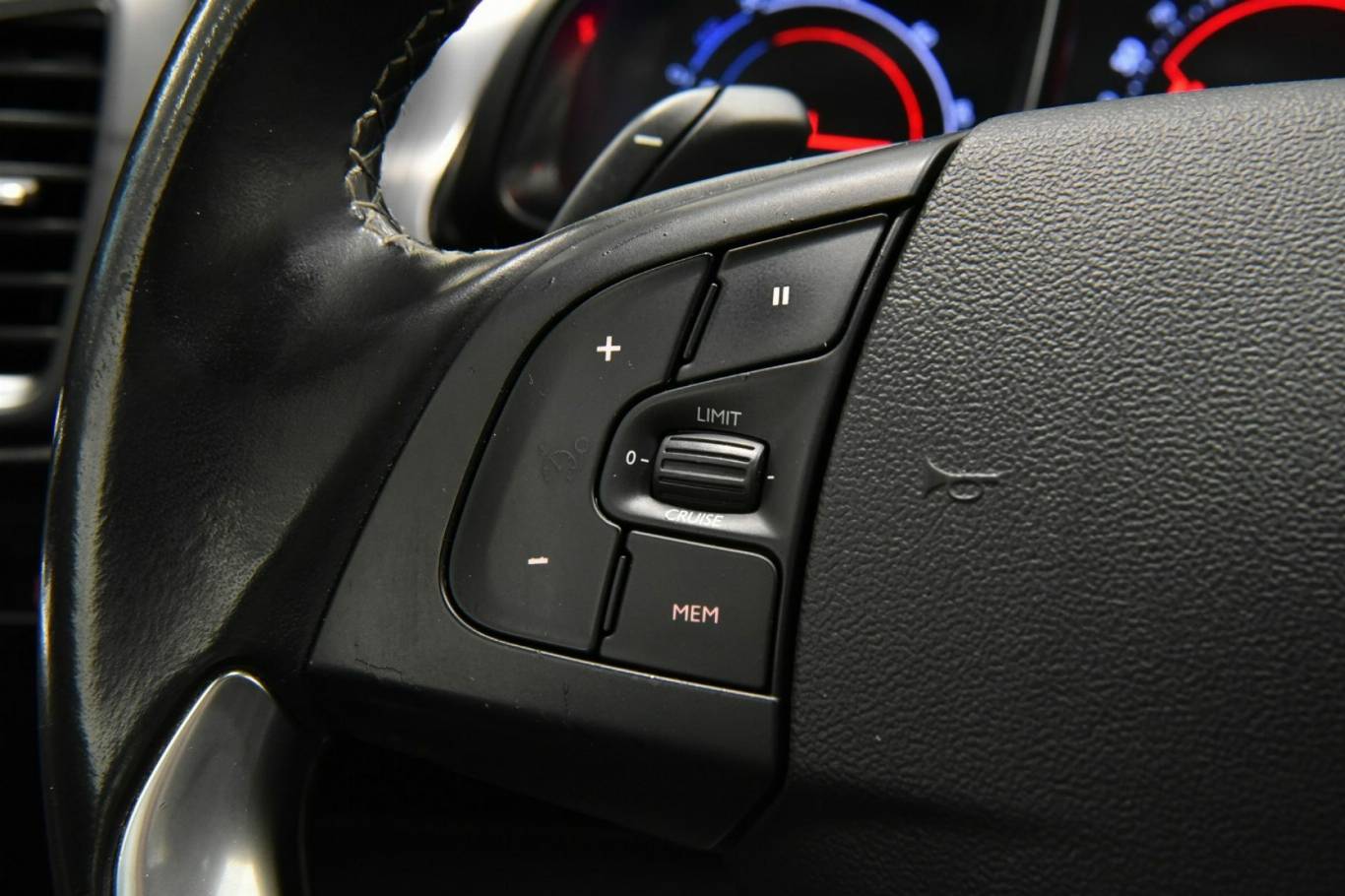 DS AUTOMOBILES DS 5 7