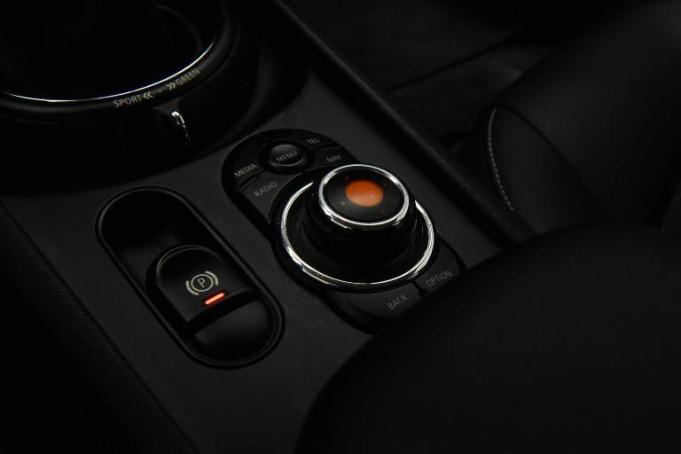 MINI Clubman 11