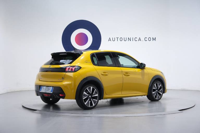 PEUGEOT 208 16