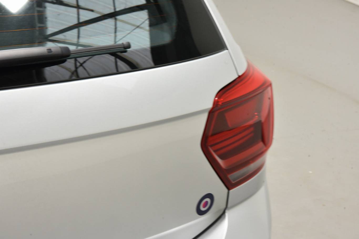 VOLKSWAGEN Polo 43