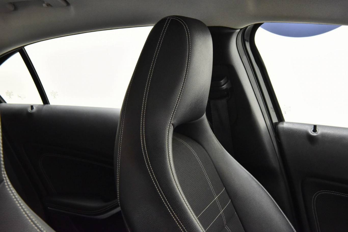 MERCEDES-BENZ A 180 5