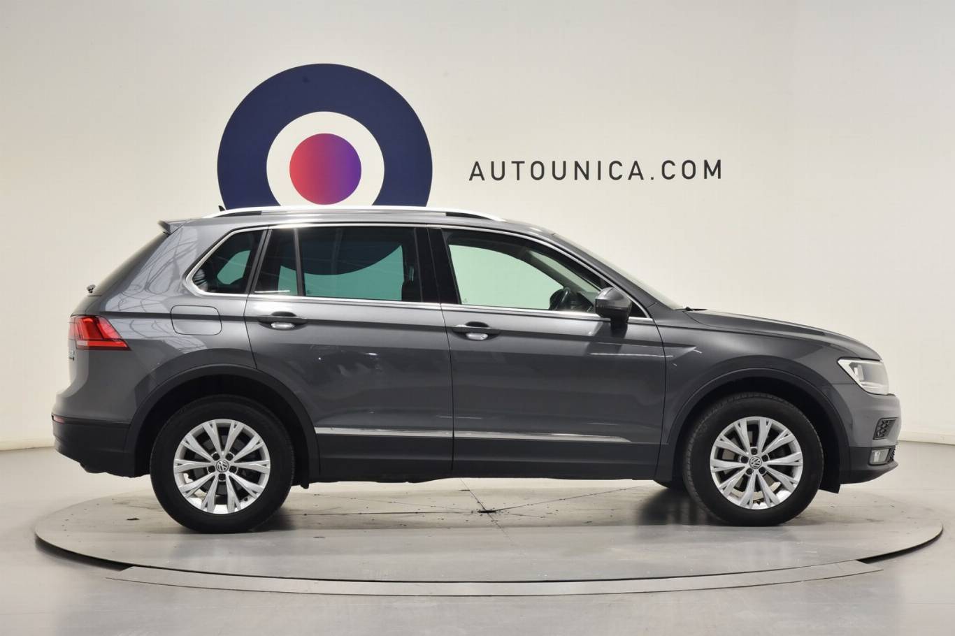 VOLKSWAGEN Tiguan 3