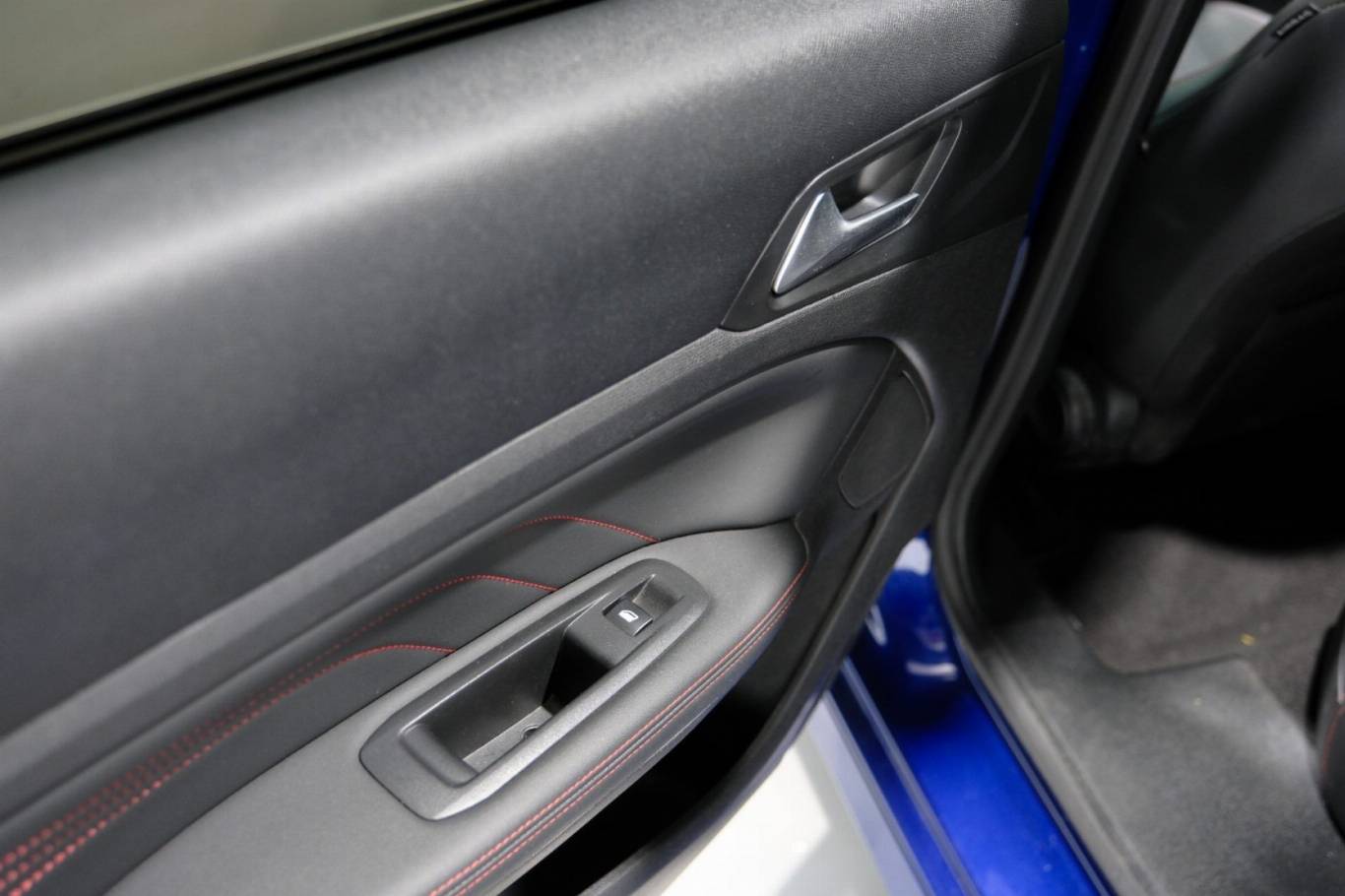 PEUGEOT 308 43