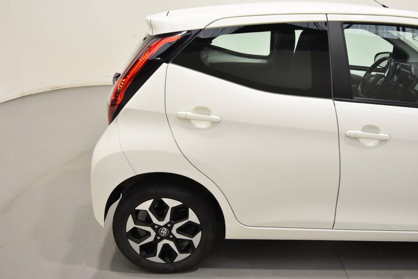 TOYOTA Aygo 48