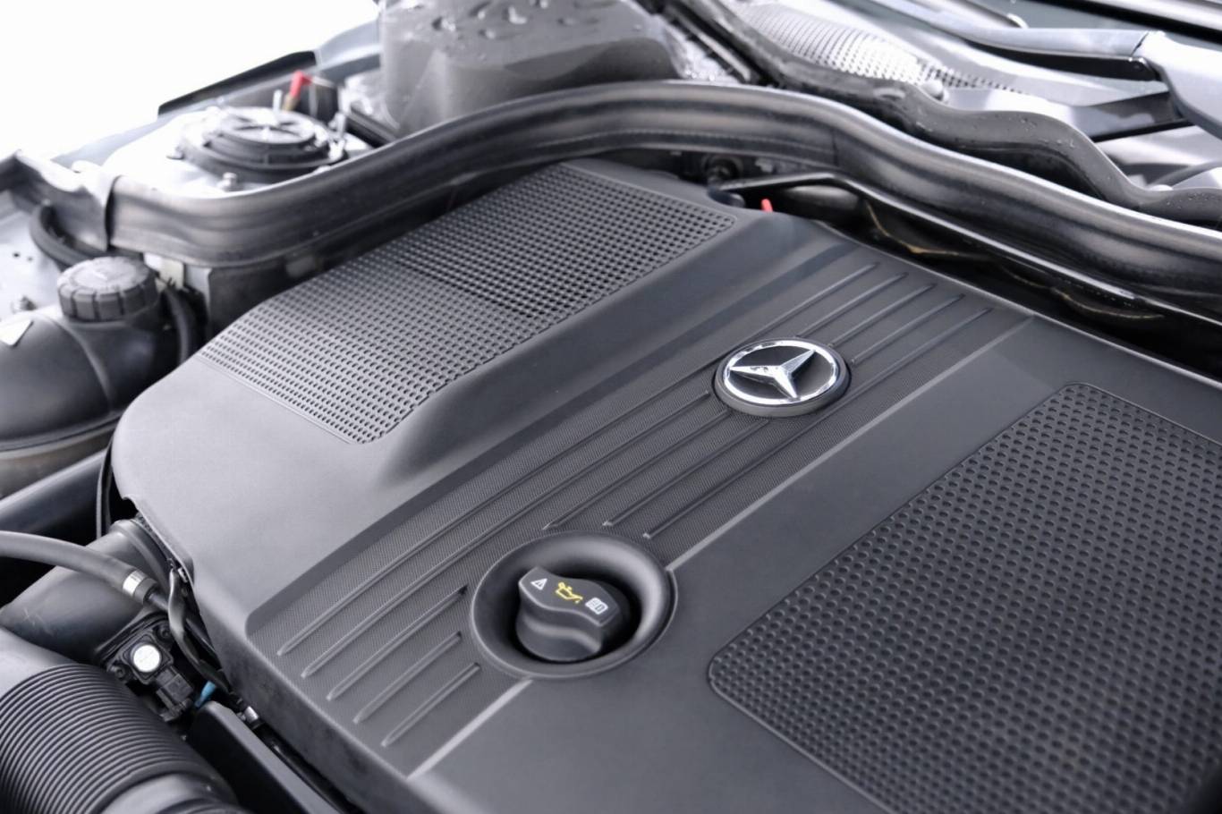 MERCEDES-BENZ E 250 77