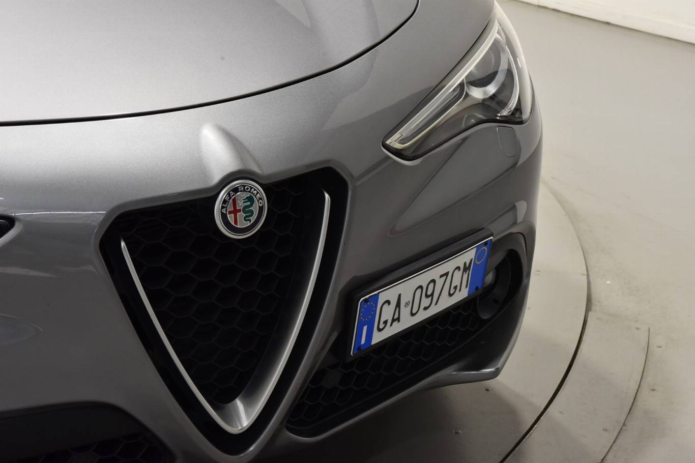 ALFA ROMEO Stelvio 27