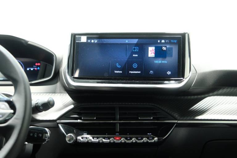 PEUGEOT 2008 36